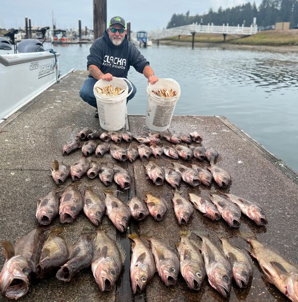 Oregon Fishing Charters- Combo Fishing with Crab! 